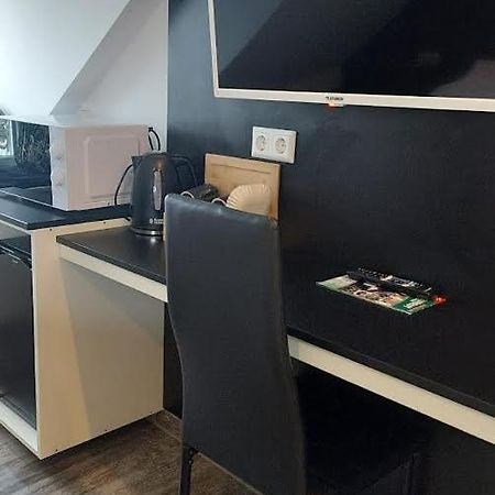 Apartments Am Wald 1 カールスルーエ エクステリア 写真